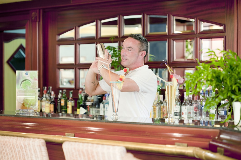 Grupotel Santa Eulària & Spa - Adults Only — Restaurant & bars in Santa Eulalia, Balearic Islands