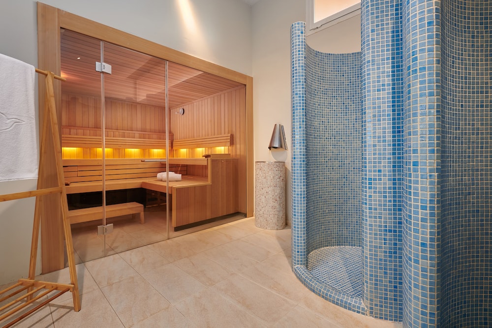 Grupotel Santa Eulària & Spa - Adults Only — Hotel rooms in Santa Eulalia, Balearic Islands