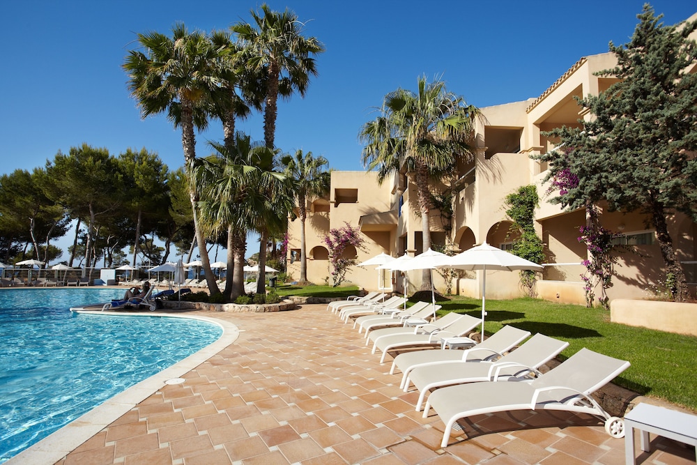 Grupotel Santa Eulària & Spa - Adults Only — Swimming pool in Santa Eulalia, Balearic Islands