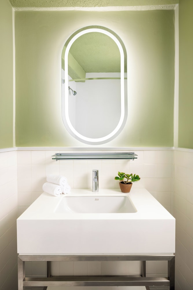 ROW NYC — Hotel rooms in New York City, New York State