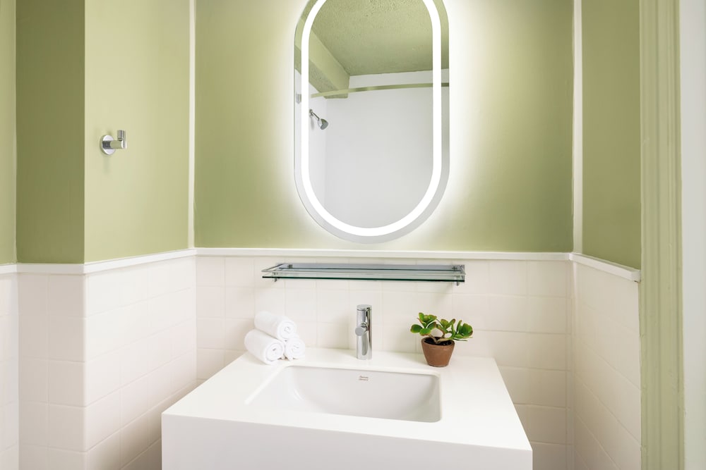 ROW NYC — Hotel rooms in New York City, New York State