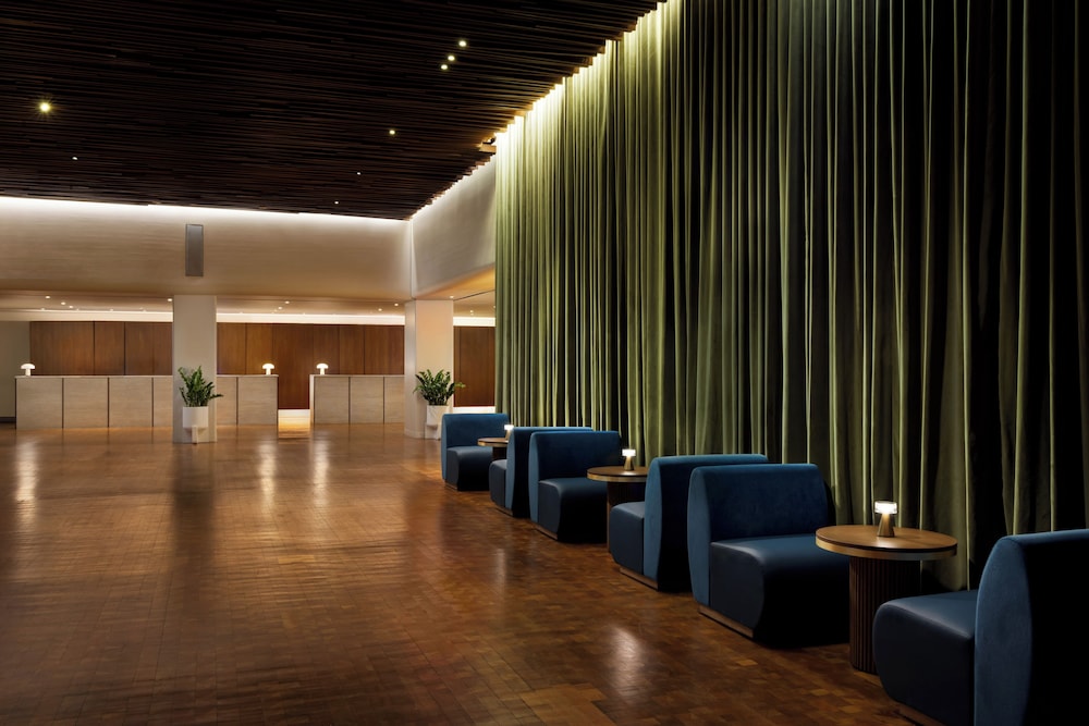 ROW NYC — Hotel building in New York City, New York State