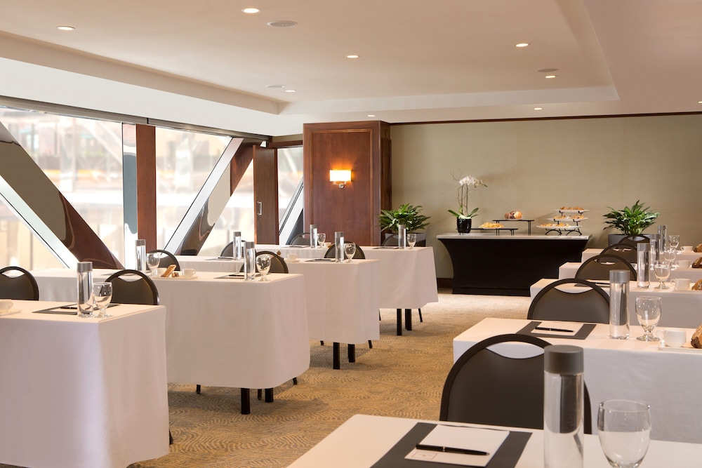The Bostonian Hotel Boston — Restaurant & bars in Boston, Massachusetts