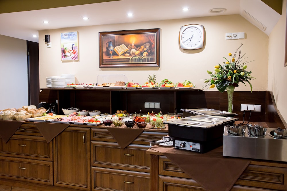 Hotel Maksymilian — Restaurant & bars in Krakow, Lesser Poland