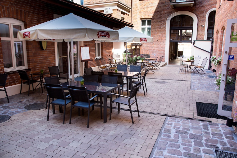 Hotel Maksymilian — Restaurant & bars in Krakow, Lesser Poland