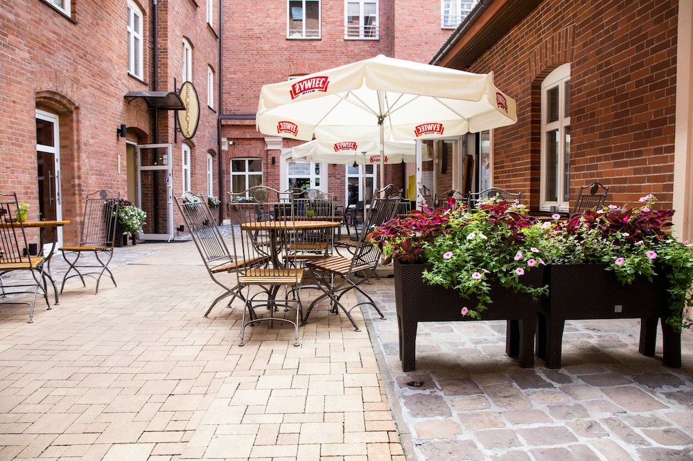 Hotel Maksymilian — Restaurant & bars in Krakow, Lesser Poland