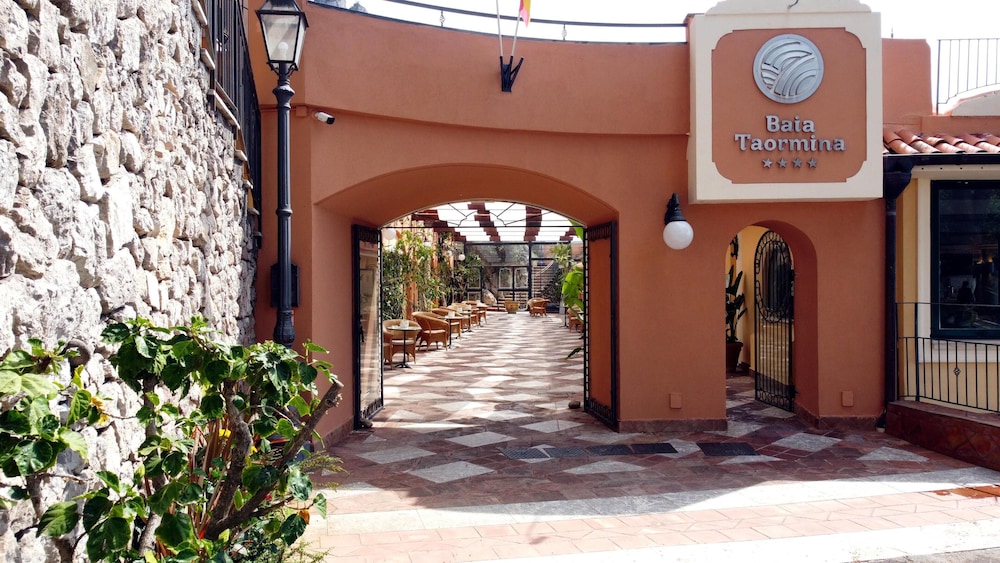 Baia Taormina - CDSHotels — Restaurant & bars in Forza d'Agrò, Sicily