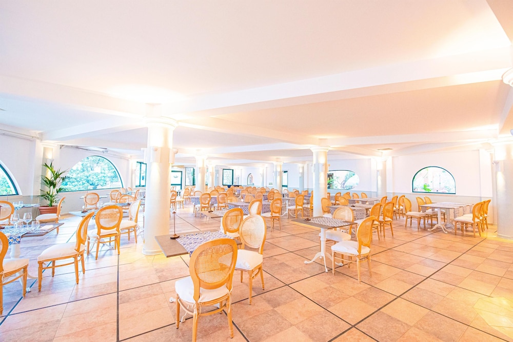 Baia Taormina - CDSHotels — Restaurant & bars in Forza d'Agrò, Sicily