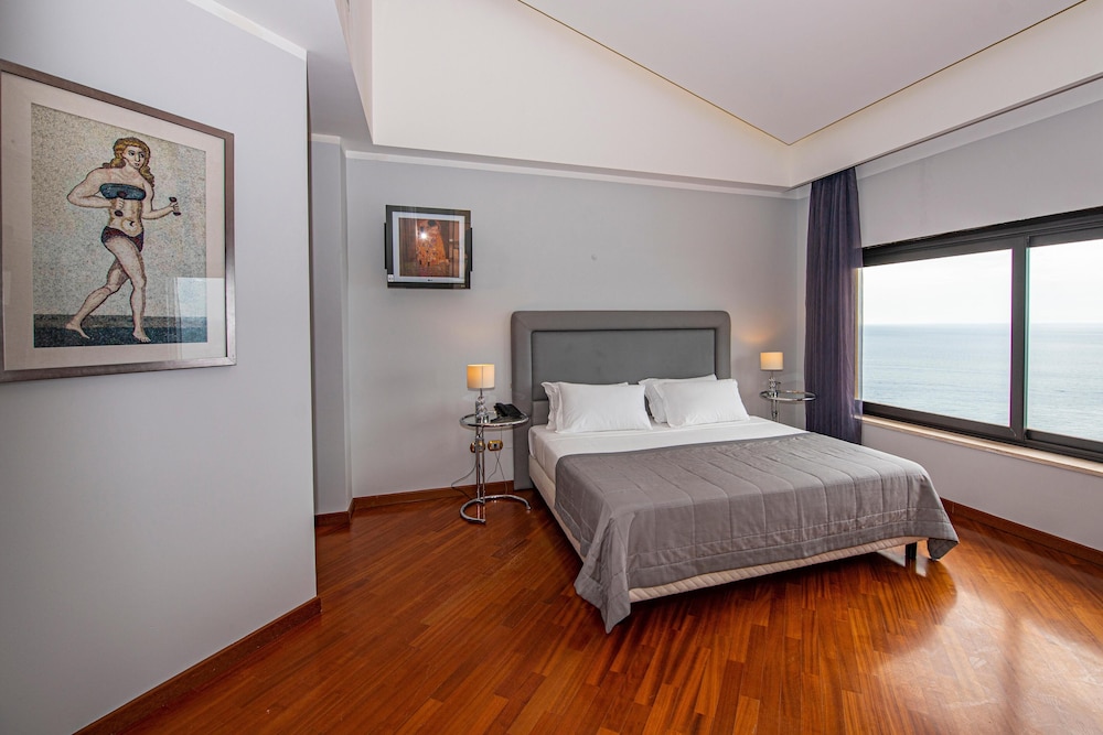 Baia Taormina - CDSHotels — Hotel rooms in Forza d'Agrò, Sicily