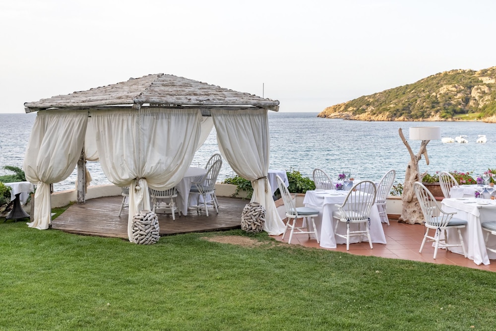 Club Hotel — Restaurant & bars in Arzachena, Sardinia