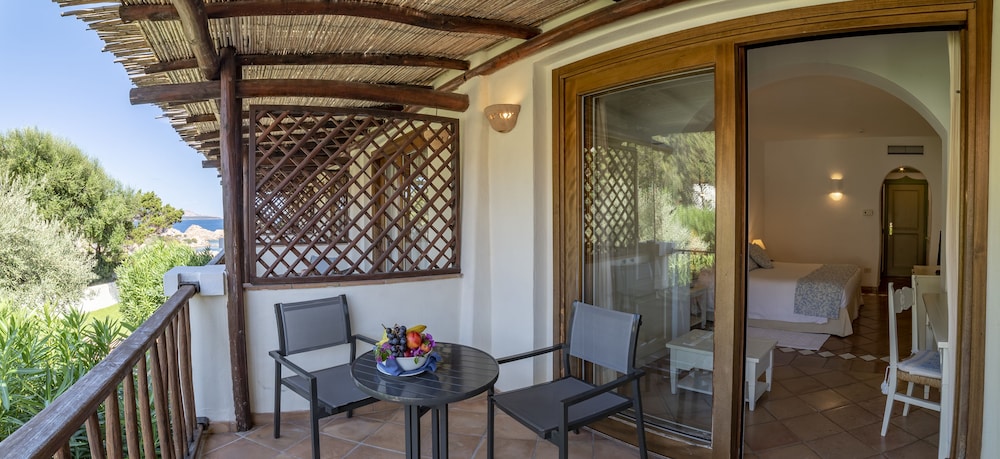 Club Hotel — Hotel rooms in Arzachena, Sardinia
