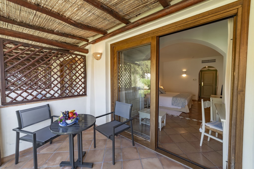 Club Hotel — Hotel rooms in Arzachena, Sardinia