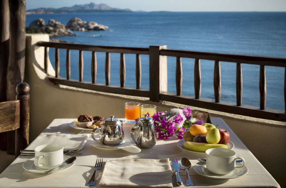 Club Hotel — Restaurant & bars in Arzachena, Sardinia