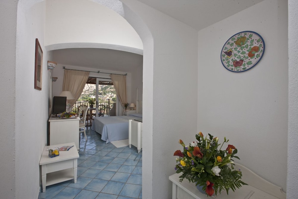 Club Hotel — Hotel rooms in Arzachena, Sardinia