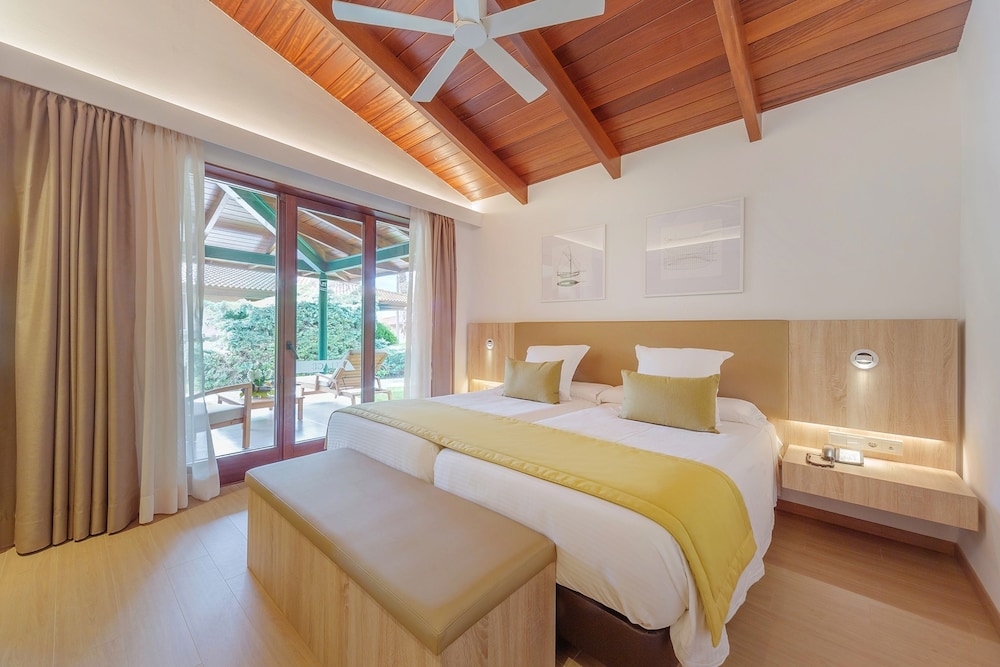 PortBlue Club Pollentia Resort — Hotel rooms in Alcudia, Balearic Islands