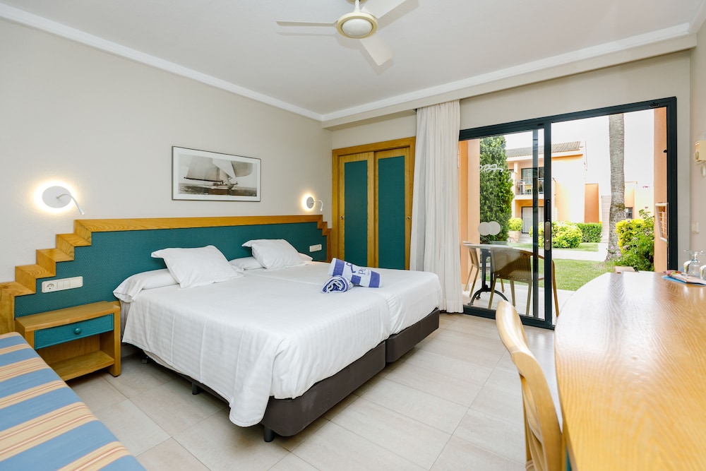 PortBlue Club Pollentia Resort — Hotel rooms in Alcudia, Balearic Islands
