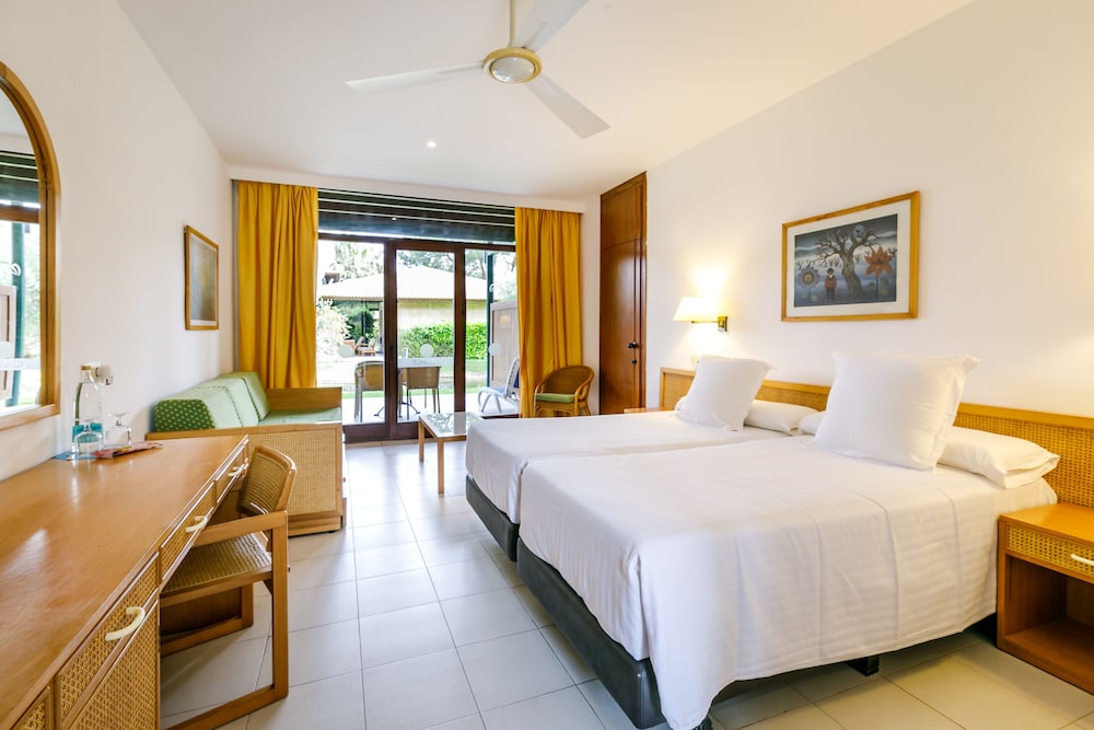 PortBlue Club Pollentia Resort — Hotel rooms in Alcudia, Balearic Islands