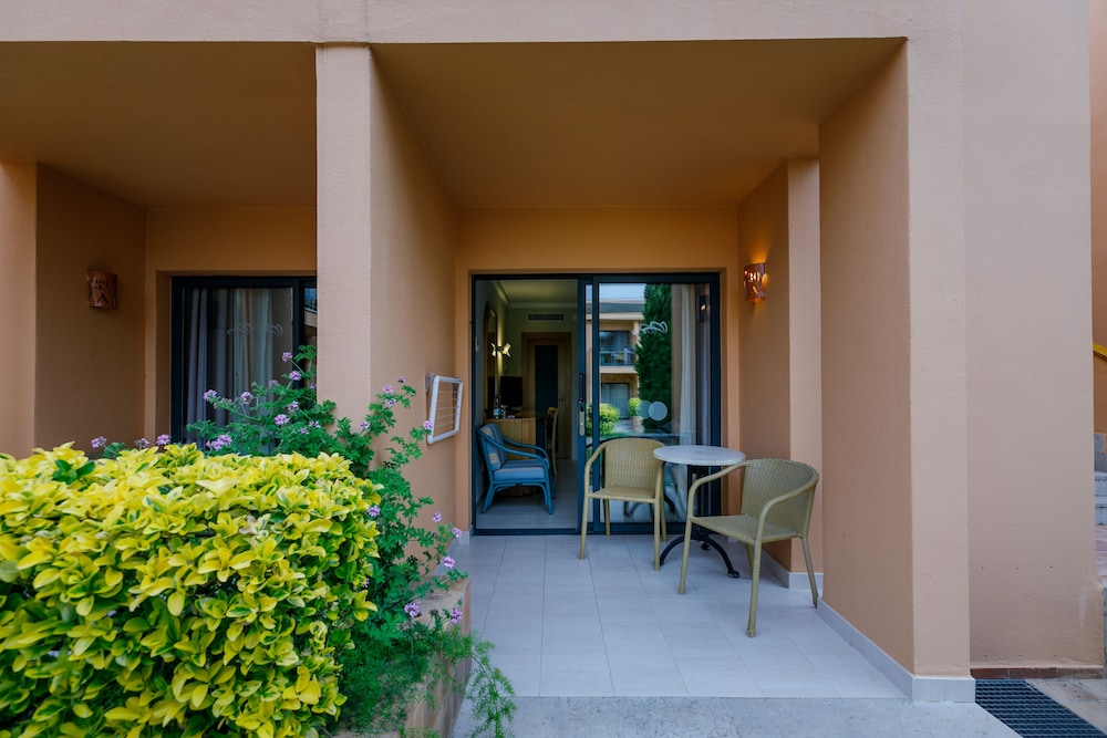 PortBlue Club Pollentia Resort — Hotel building in Alcudia, Balearic Islands