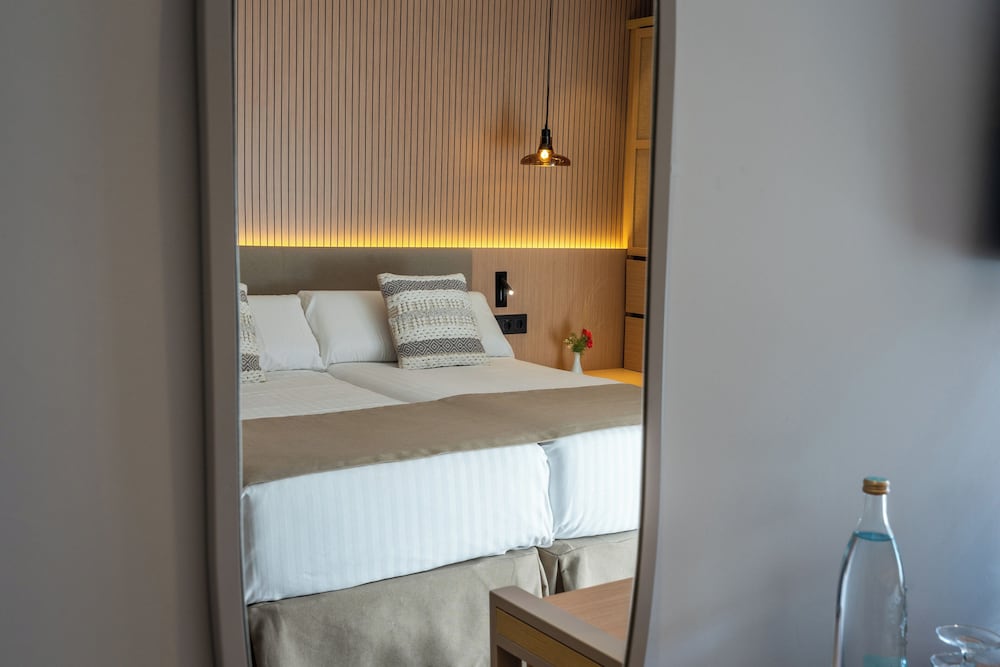 PortBlue Club Pollentia Resort — Hotel rooms in Alcudia, Balearic Islands
