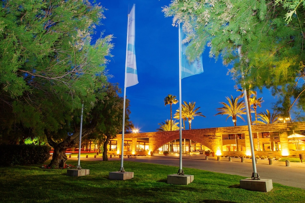 PortBlue Club Pollentia Resort — Hotel building in Alcudia, Balearic Islands