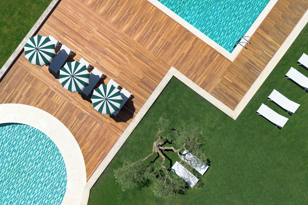 Villa Ermellina Siena, a Tribute Portfolio Hotel — Swimming pool in Siena, Tuscany