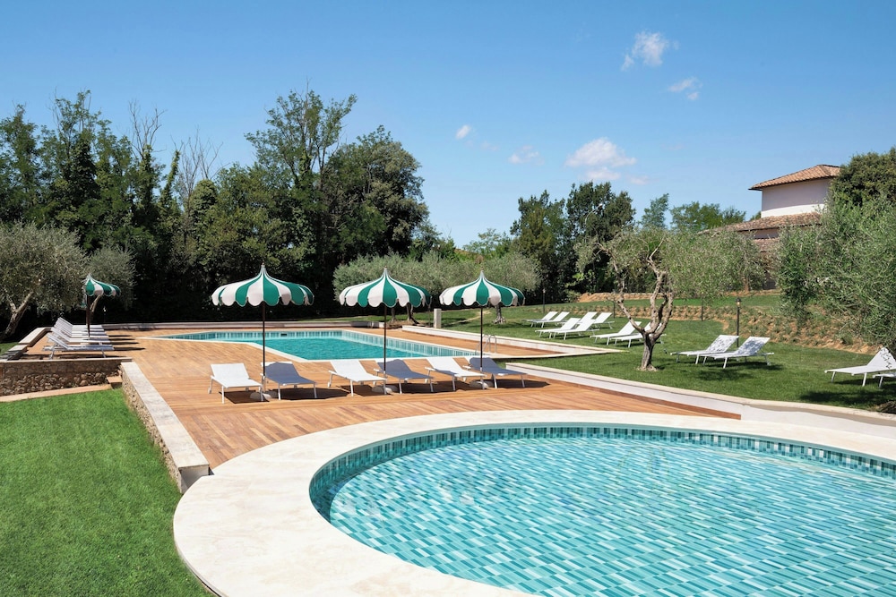 Villa Ermellina Siena, a Tribute Portfolio Hotel — Swimming pool in Siena, Tuscany