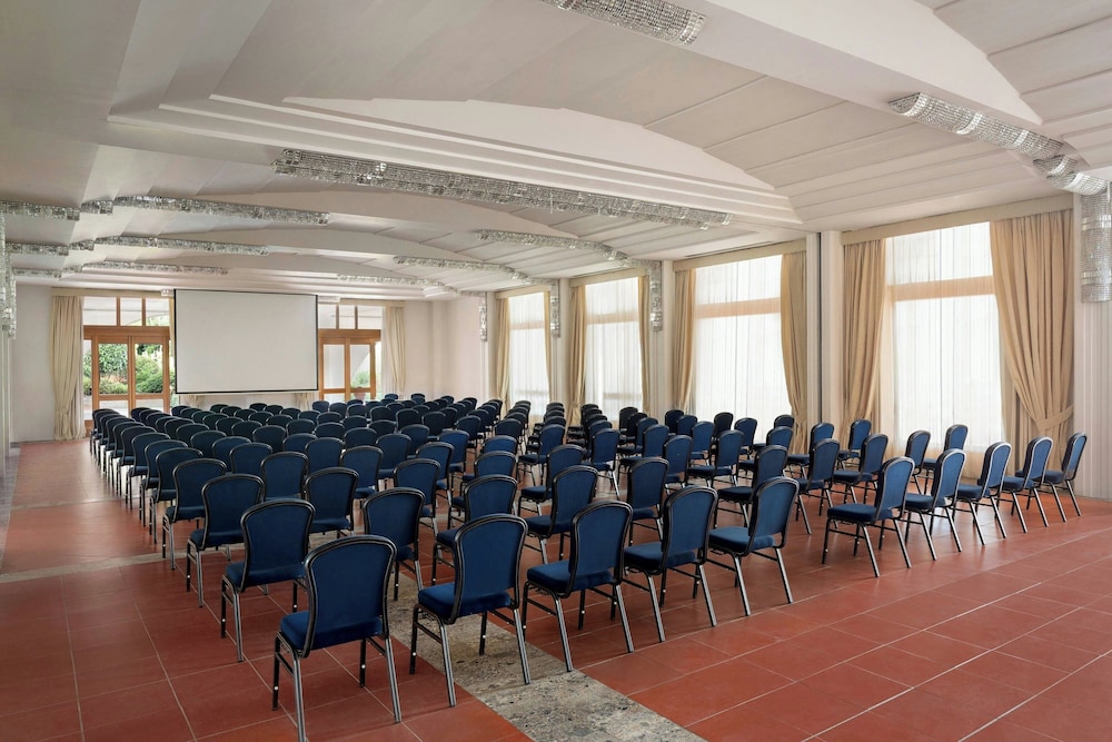 Villa Ermellina Siena, a Tribute Portfolio Hotel — Hotel building in Siena, Tuscany