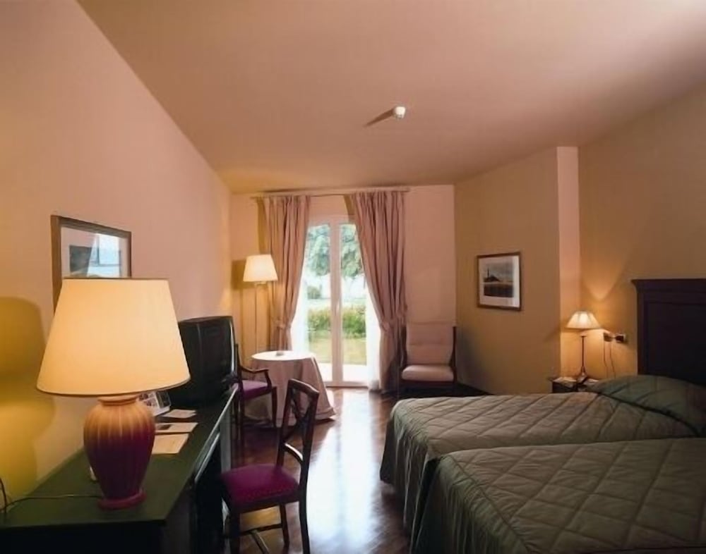 Grand Hotel Baia Verde — Hotel rooms in Aci Castello, Sicily