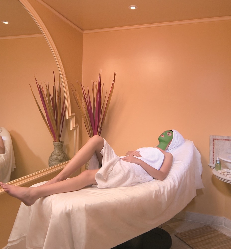 Grand Hotel Baia Verde — Spa in Aci Castello, Sicily