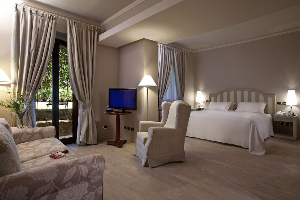 Grand Hotel Baia Verde — Hotel rooms in Aci Castello, Sicily