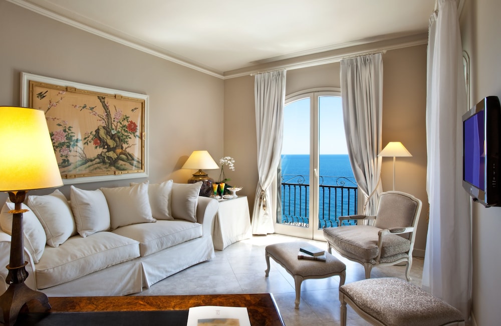 Grand Hotel Baia Verde — Hotel rooms in Aci Castello, Sicily