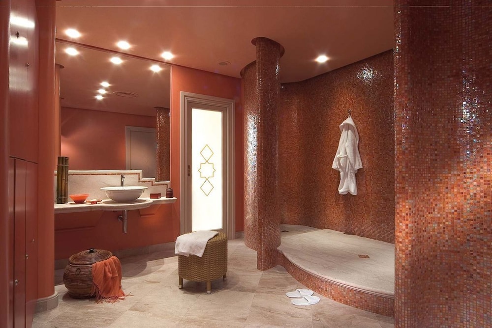 Grand Hotel Baia Verde — Spa in Aci Castello, Sicily