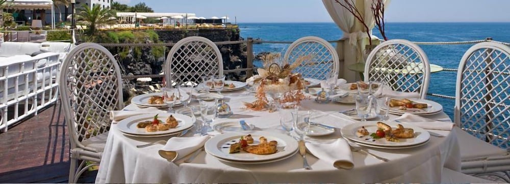 Grand Hotel Baia Verde — Restaurant & bars in Aci Castello, Sicily