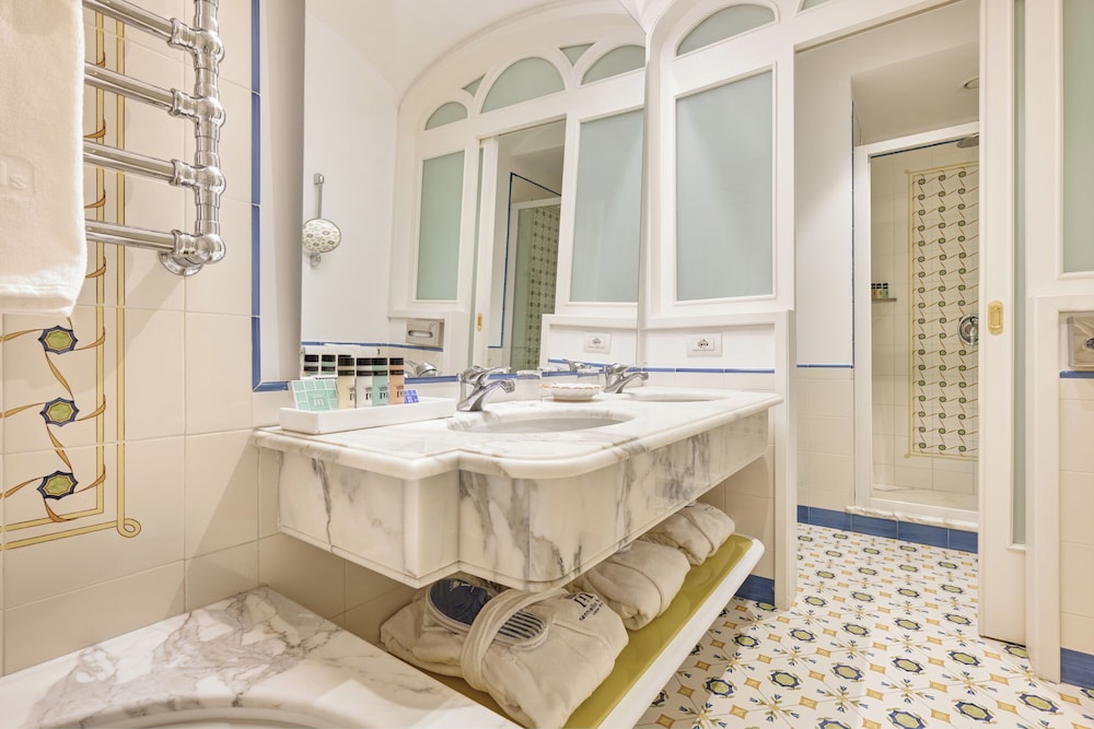 Grand Hotel Capodimonte — Hotel rooms in Sorrento, Campania