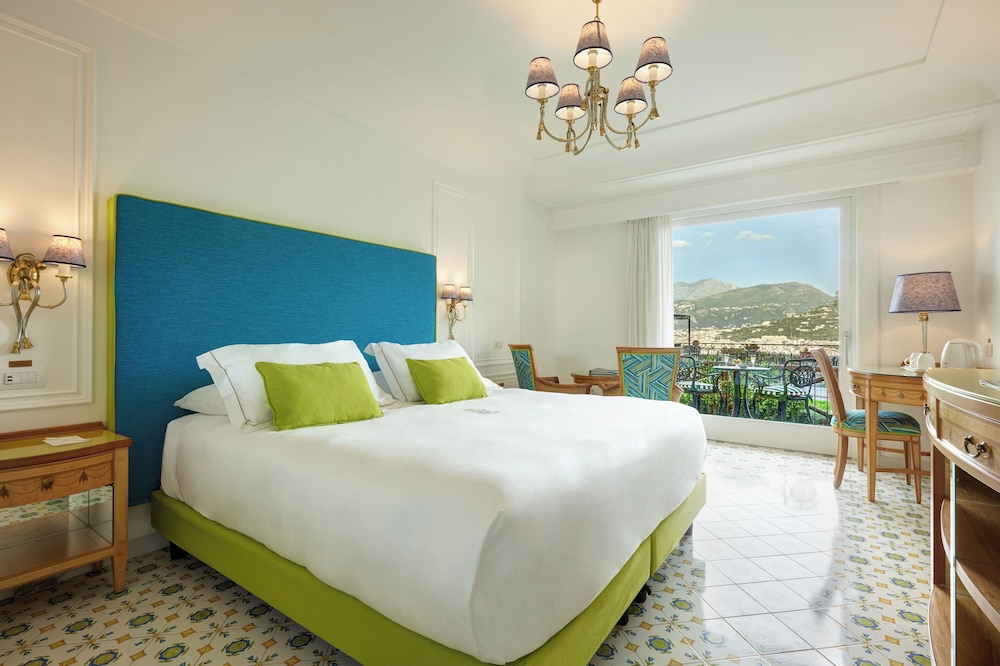 Grand Hotel Capodimonte — Hotel rooms in Sorrento, Campania