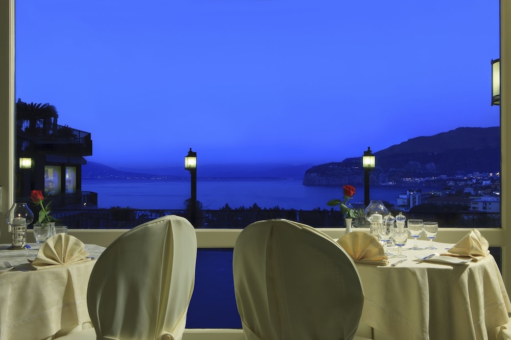 Grand Hotel Capodimonte — Restaurant & bars in Sorrento, Campania