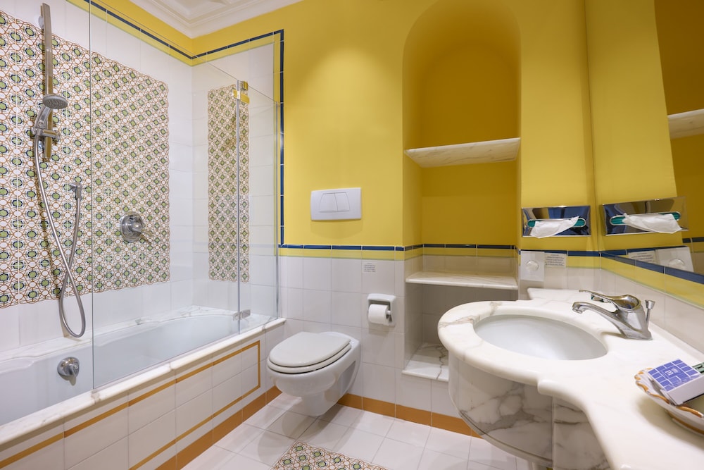 Grand Hotel Capodimonte — Hotel rooms in Sorrento, Campania