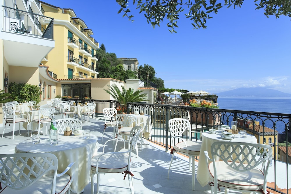 Grand Hotel Capodimonte — Restaurant & bars in Sorrento, Campania