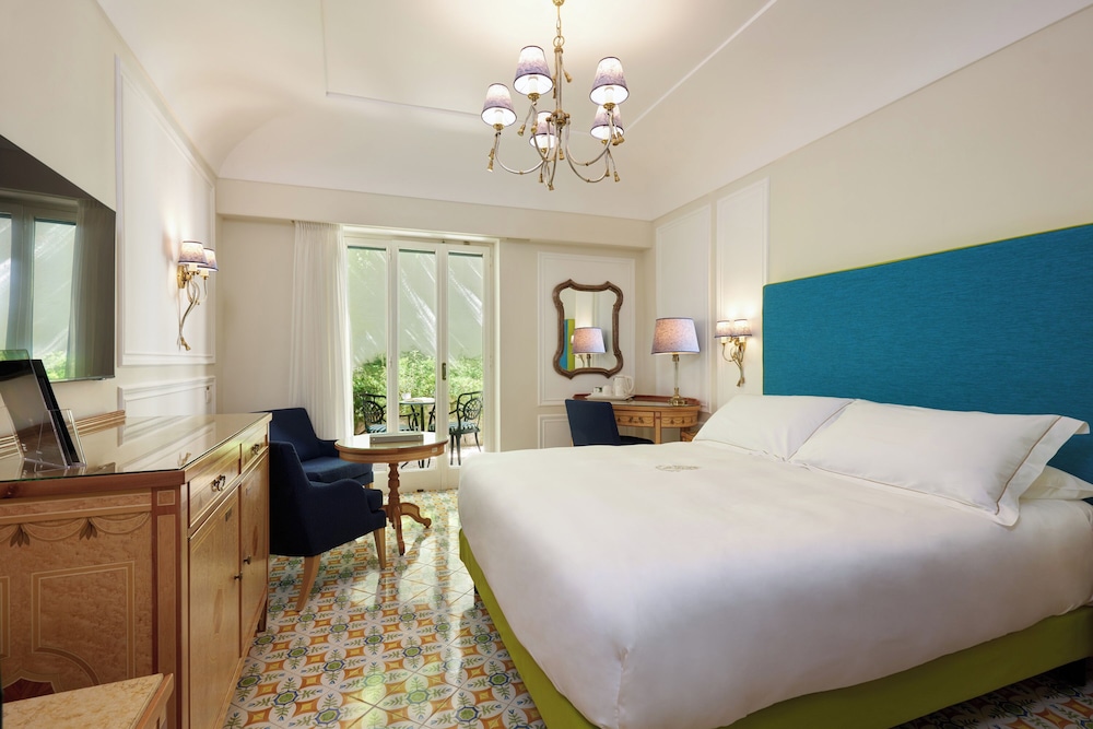 Grand Hotel Capodimonte — Hotel rooms in Sorrento, Campania
