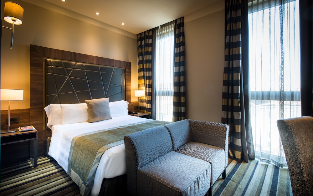 Uptown Palace — Hotel rooms in Milan, Lombardy