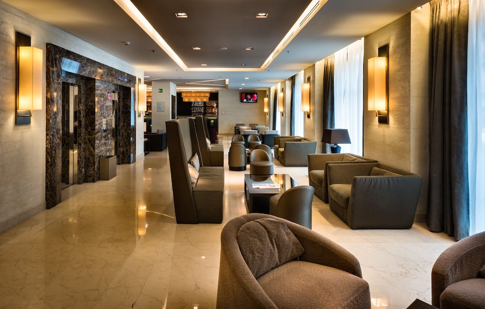Uptown Palace — Restaurant & bars in Milan, Lombardy
