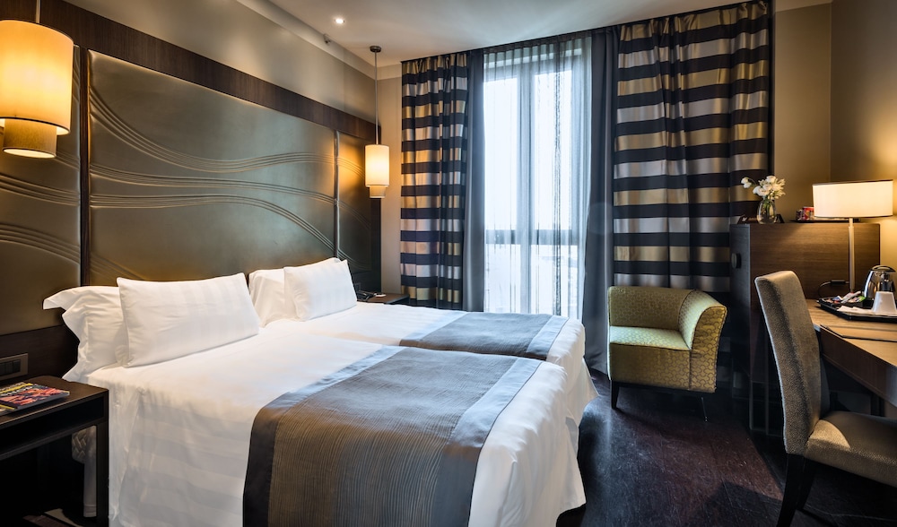 Uptown Palace — Hotel rooms in Milan, Lombardy