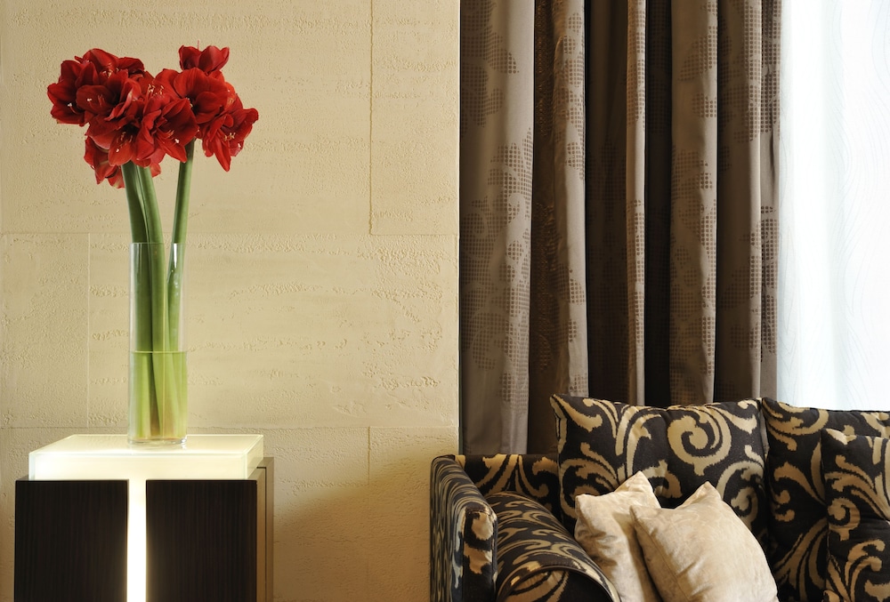 Uptown Palace — Hotel rooms in Milan, Lombardy
