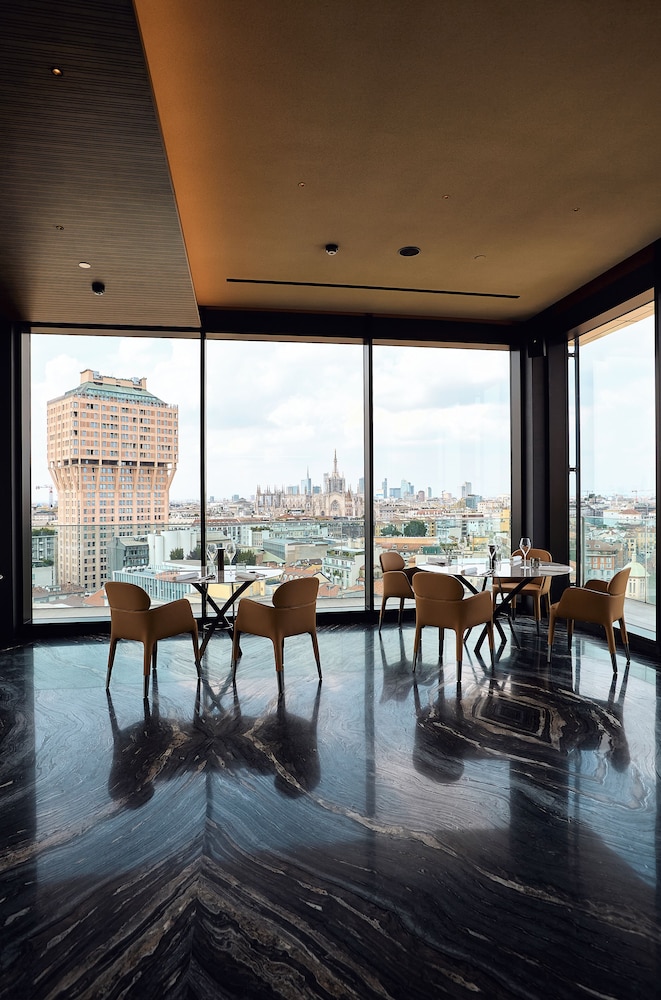 Uptown Palace — Hotel rooms in Milan, Lombardy