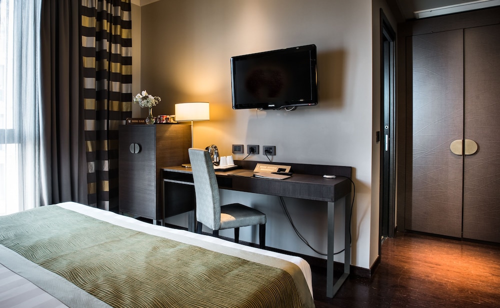Uptown Palace — Hotel rooms in Milan, Lombardy