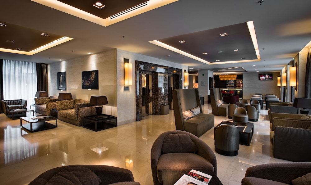 Uptown Palace — Restaurant & bars in Milan, Lombardy