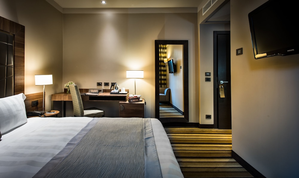 Uptown Palace — Hotel rooms in Milan, Lombardy