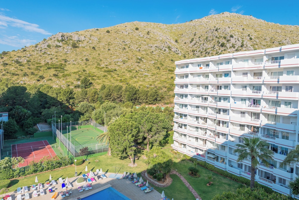 Apartamentos Siesta I — Hotel building in Alcudia, Balearic Islands