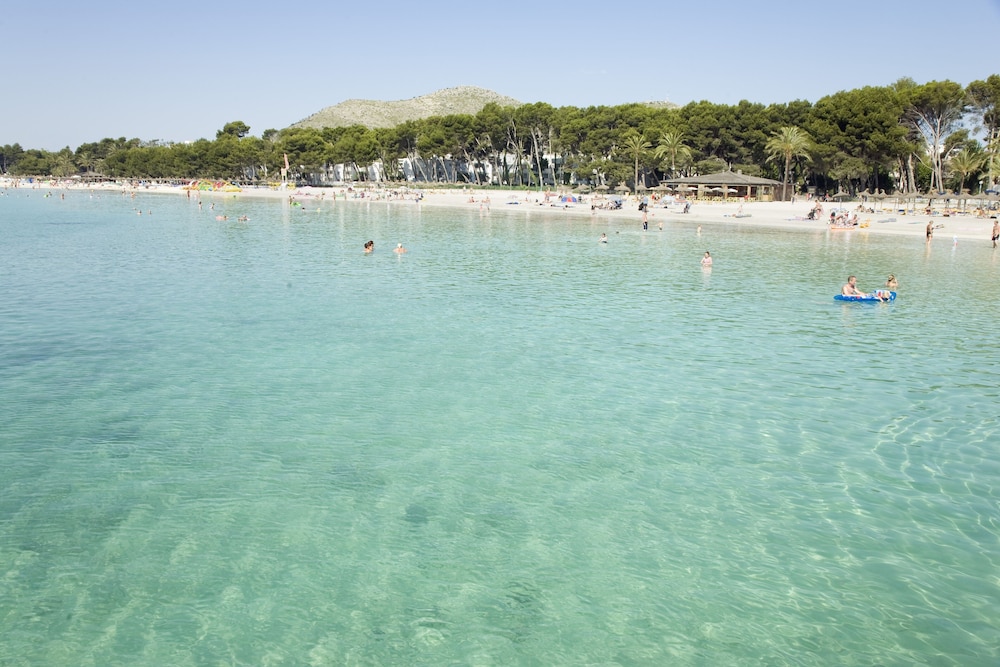 Apartamentos Siesta I — Beach in Alcudia, Balearic Islands