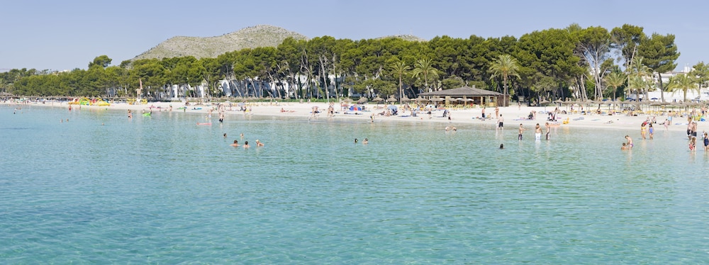 Apartamentos Siesta I — Beach in Alcudia, Balearic Islands